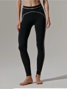 ALO - Black Women’s Airbrush High-waist - Heart throb leggings - Size large